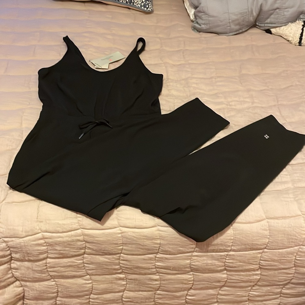 New Black Sweaty Betty Explorer Sleeveless Jumpsuit 27” Size 8 (M)